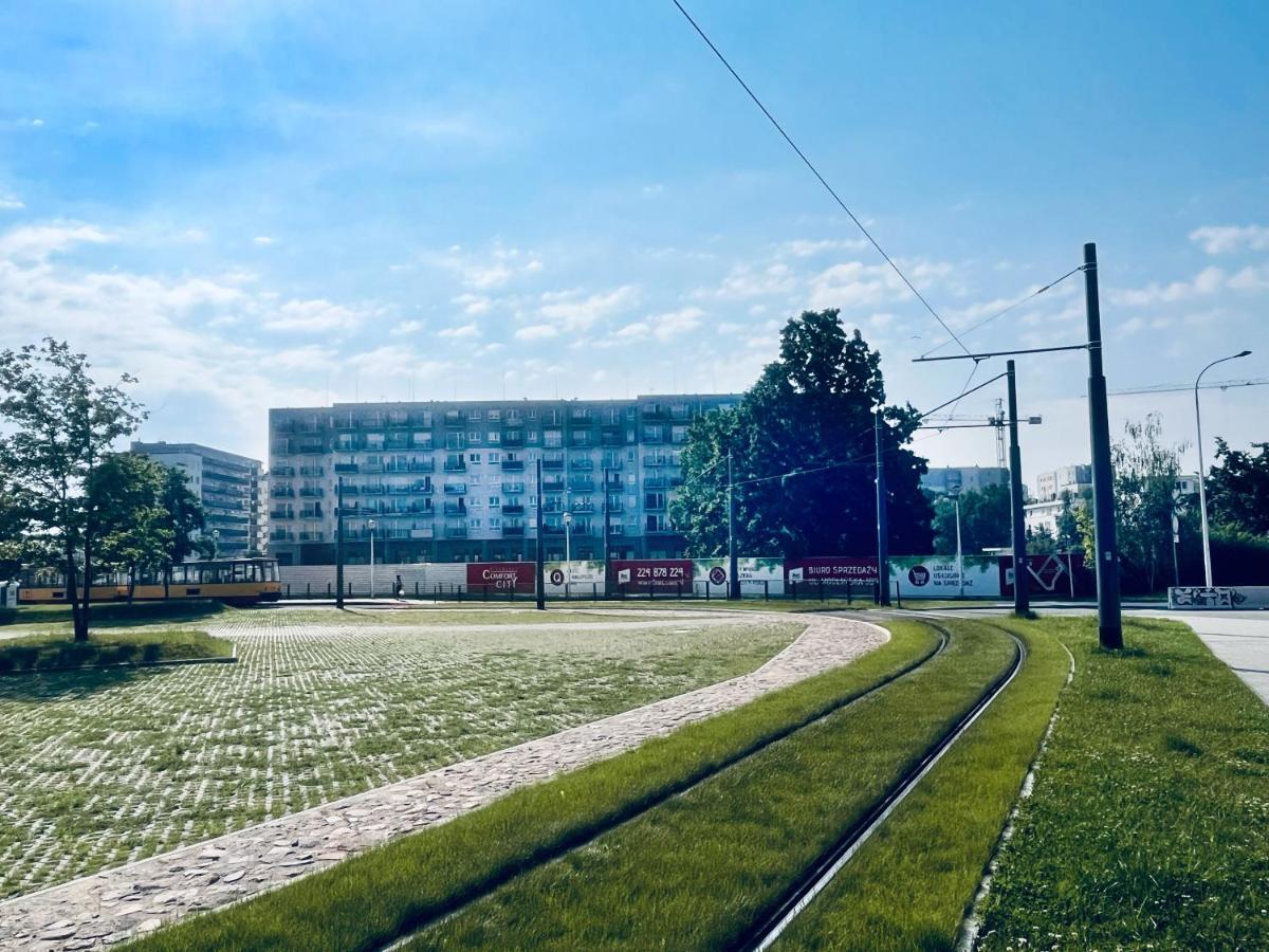 P&O Serviced Apartments - Dionizosa Warschau Exterior foto